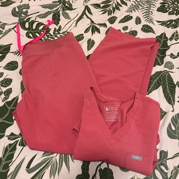 Figs Tops Figs Scrubs Set In Quartz Poshmark